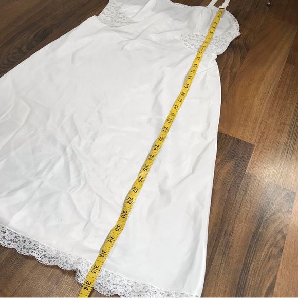 Vintage handmade lingerie slip white silky lace trim peekaboo sides - Picture 9 of 9